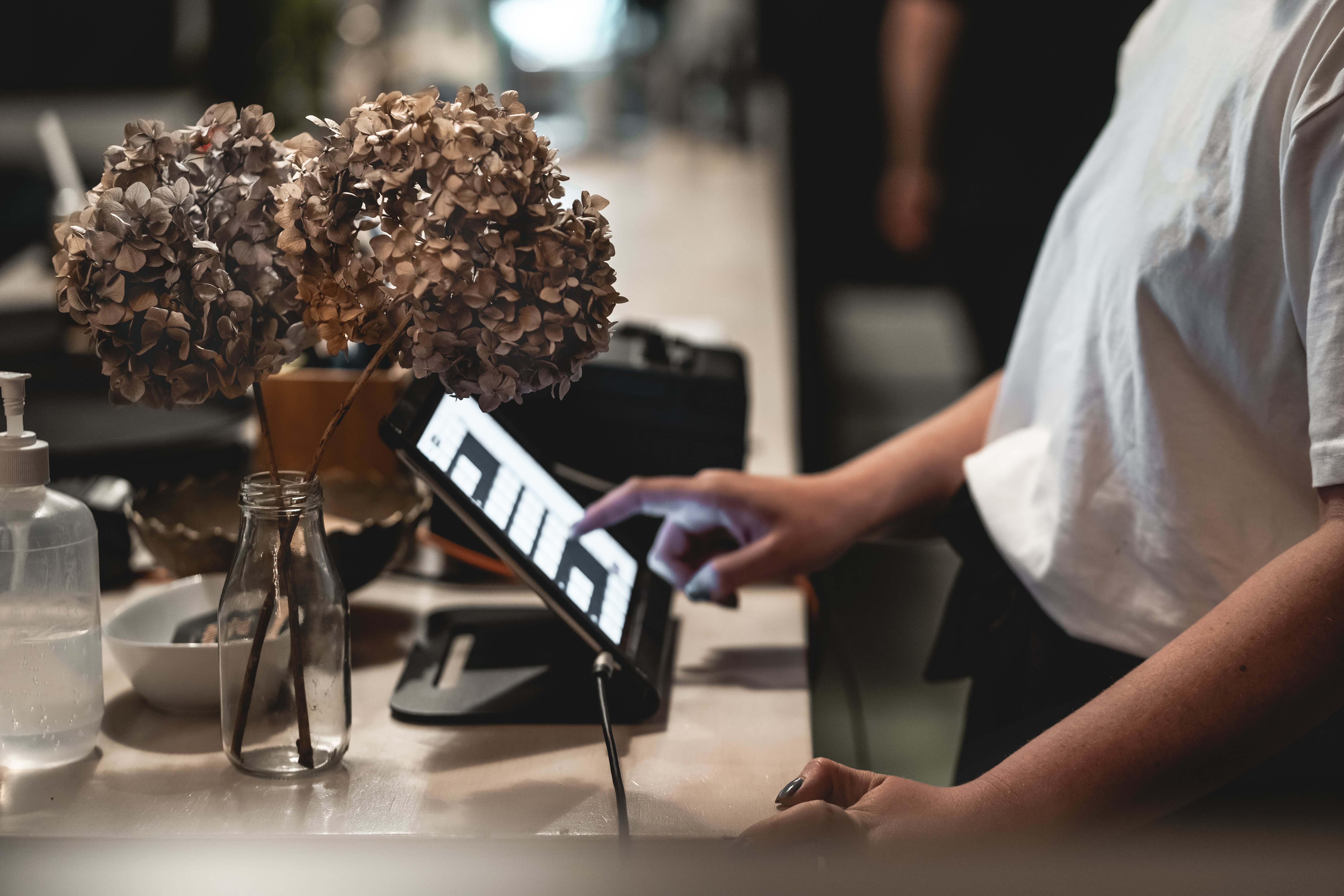 Safeguarding Sales: The Power of Offline-Capable EPOS Systems